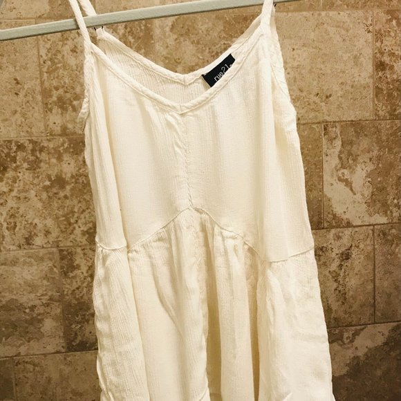 Cream Flowy Tank Top - Picture 1 of 3